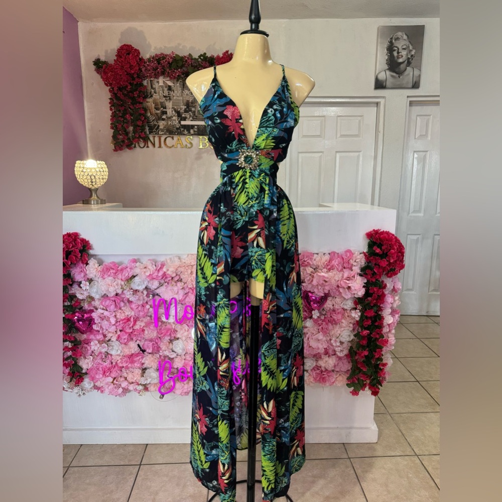 Floral Maxi Romper NWT🌸